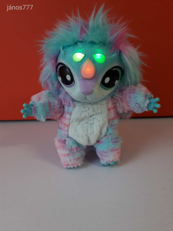Eredeti Moose Magic Mixies plüss kisállat 17 cm-es kabala figura Hangot ad , világít ! EXTRA !!