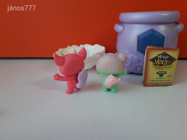 Eredeti Moose Magic Mixies Üst + 2 kisállat + kiegészítők !  EXTRA !!
