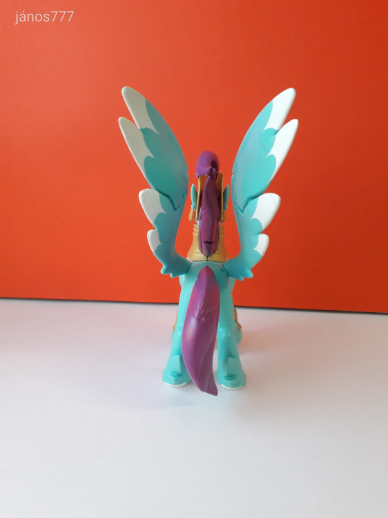 Hasbro My Little Pony HIPPOGRIFF 2017 Én Kicsi Pónim figura Óriás 30 cm Hangot ad mozog világít !!!!