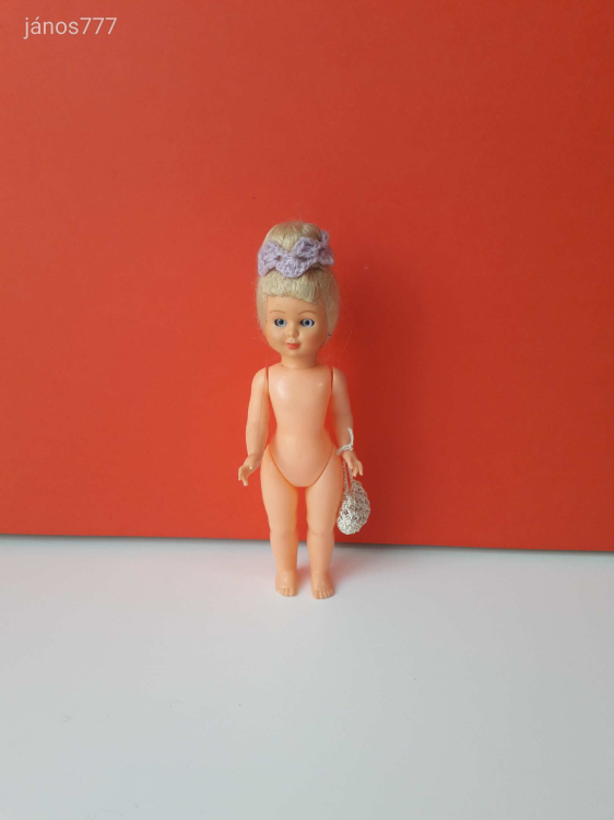 Eredeti olasz BABA retro vintage régi baba 18 cm-es pislogós baba ! EXTRA ! Made in Italy