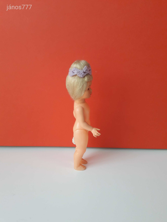 Eredeti olasz BABA retro vintage régi baba 18 cm-es pislogós baba ! EXTRA ! Made in Italy