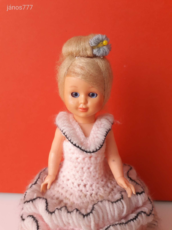 Eredeti olasz BABA retro vintage régi baba 17 cm-es pislogós baba ! EXTRA ! Made in Italy