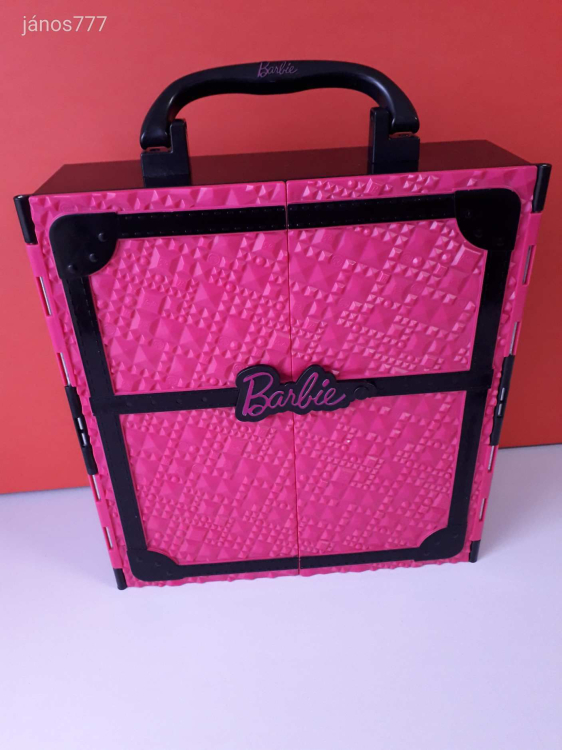 Eredeti Mattel 2011 Barbie hordozható gardrób szekrény ruha és kiegészítő tároló !