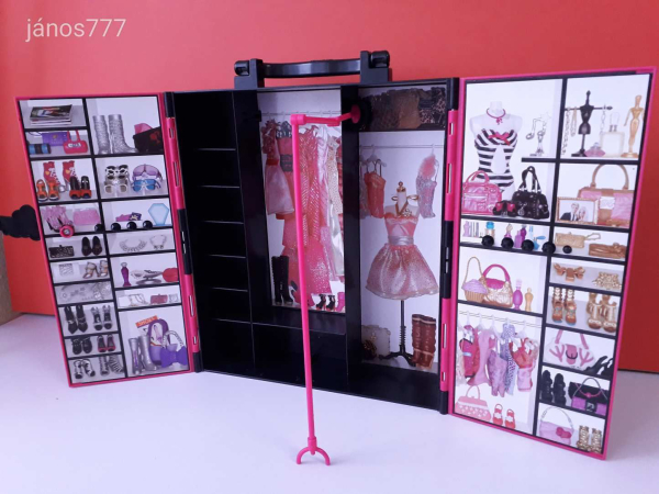 Eredeti Mattel 2011 Barbie hordozható gardrób szekrény ruha és kiegészítő tároló !