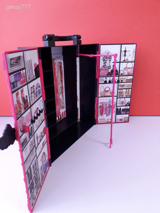 Eredeti Mattel 2011 Barbie hordozható gardrób szekrény ruha és kiegészítő tároló !