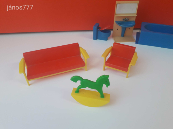 Vintage baba BÚTOR szett retro babaház játék kiegészítő Nappali + fürdőszoba , kanapé fotel wc kád