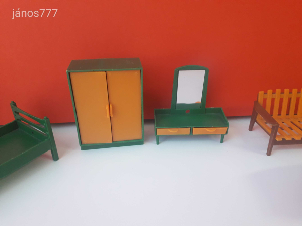 Vintage baba BÚTOR szett retro babaház játék kiegészítő Hálószoba + kerti bútor , ágy szekrény fotel