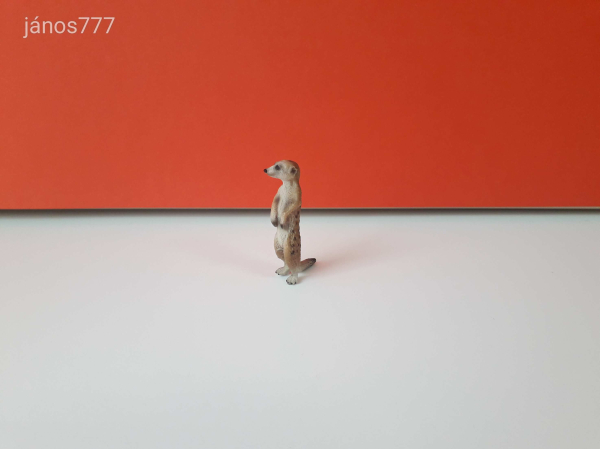 Eredeti Schleich szurikáta állatfigura ! 5,5cm ! 2006-os kiadás ! Schleich 14368