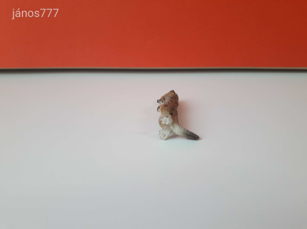 Eredeti Schleich szurikáta állatfigura ! 5,5cm ! 2006-os kiadás ! Schleich 14368