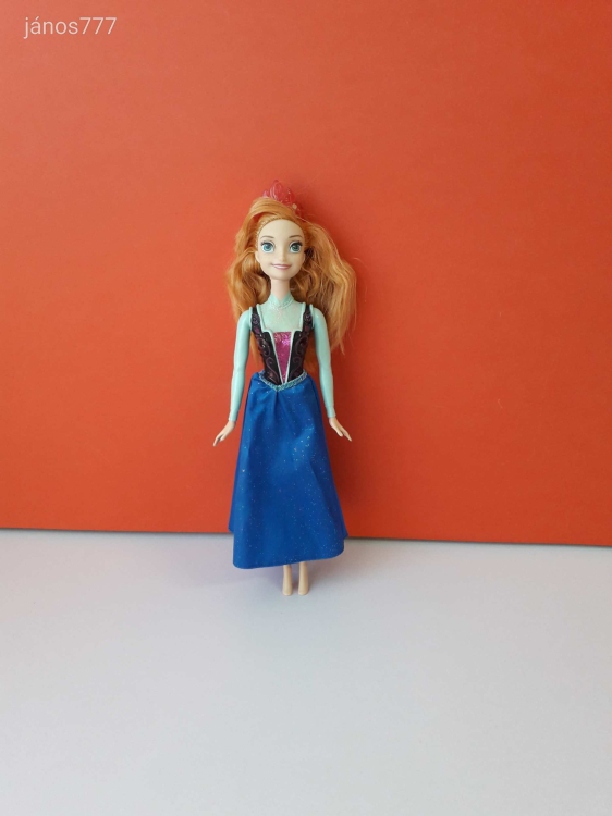 Eredeti Mattel Disney Princess Frozen Jégvarázs Anna hercegnő baba 29 cm-es