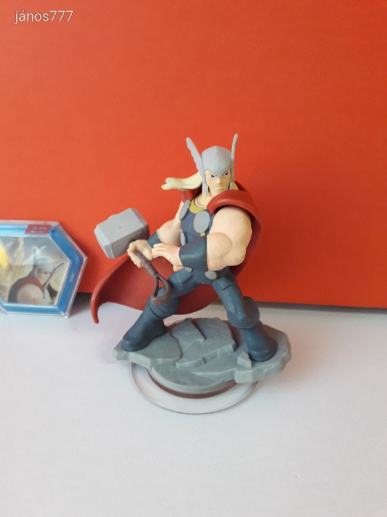 Eredeti Disney Infinity 2.0 Marvel Thor játékfigura + Power Disc !!
