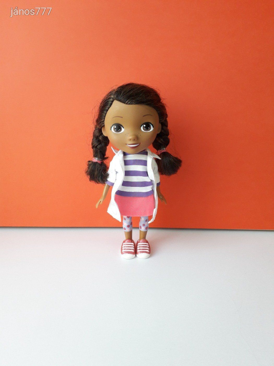 Eredeti Disney Dr. Plüssi baba plüss kabala figura 30 cm-es baba Doc McStuffins több nyelven Beszélő