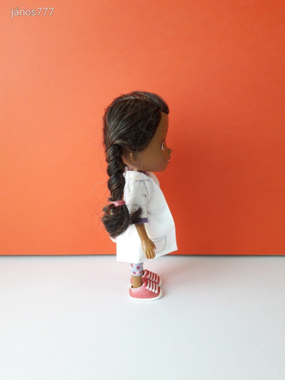 Eredeti Disney Dr. Plüssi baba plüss kabala figura 30 cm-es baba Doc McStuffins több nyelven Beszélő