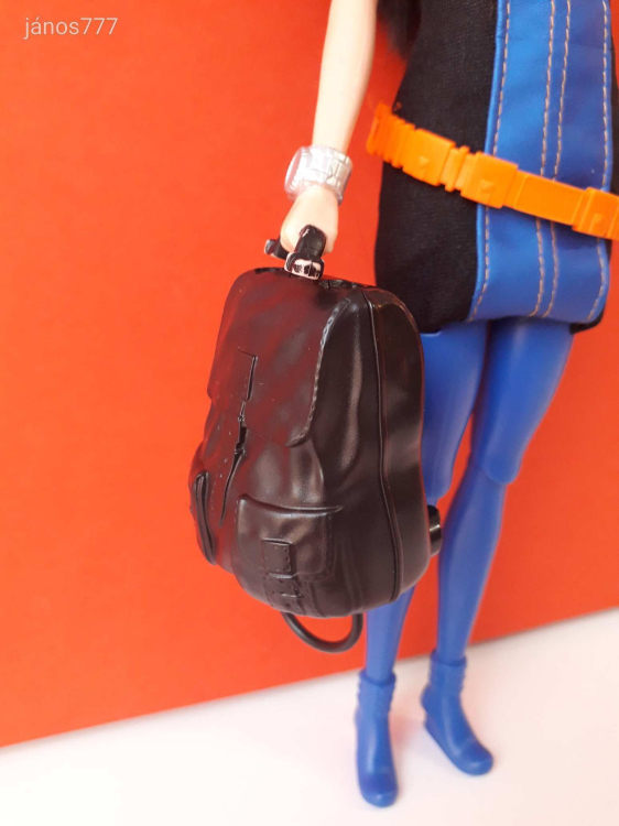 Eredeti Mattel Barbie baba játékbaba Spy Squad Renee Barbie Titkos Ügynök baba EXTRA