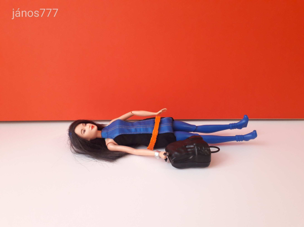 Eredeti Mattel Barbie baba játékbaba Spy Squad Renee Barbie Titkos Ügynök baba EXTRA
