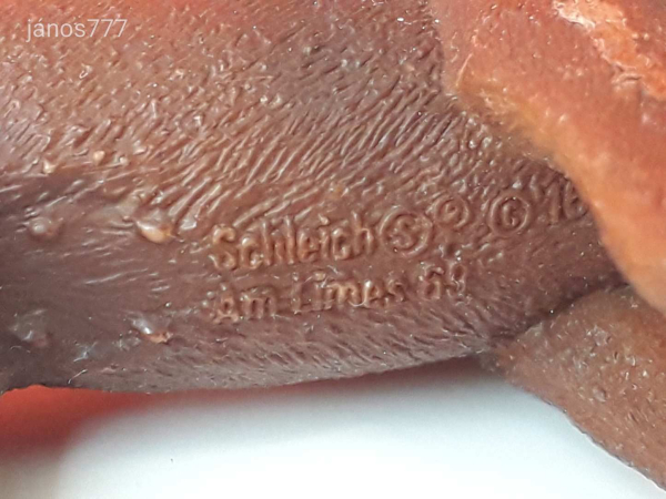 Eredeti Schleich kutya állatfigura !! 7x5cm ! 2016-os kiadás ! Schleich 13834 Labrador Retriever
