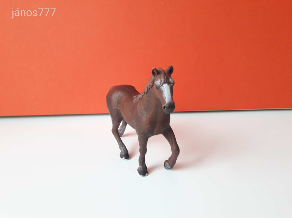 Eredeti Schleich ló állatfigura !! 13,5x11,5cm ! 2016-os kiadás ! Schleich 13855