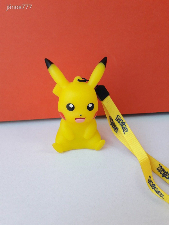 Eredeti Pokémon Pikachu Nintendo világító figura !! 9cm