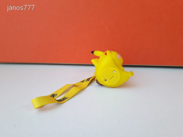 Eredeti Pokémon Pikachu Nintendo világító figura !! 9cm