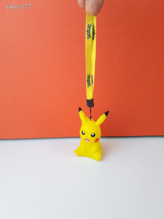 Eredeti Pokémon Pikachu Nintendo világító figura !! 9cm