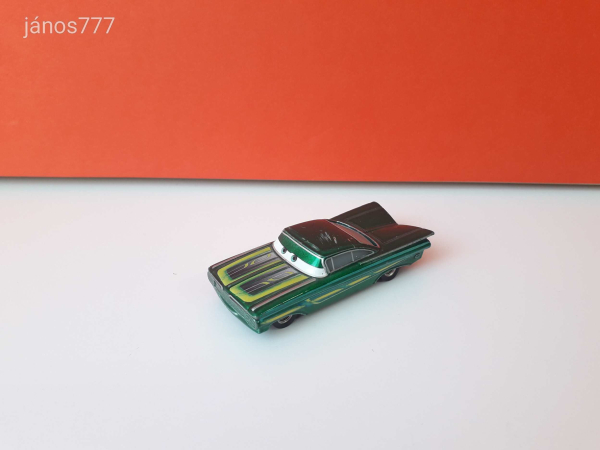 Eredeti Mattel Disney Verdák Villám barátja Ramone fém kisautó ! 8,5cm ! CARS