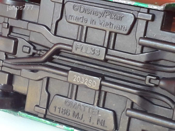 Eredeti Mattel Disney Verdák Villám barátja Ramone fém kisautó ! 8,5cm ! CARS