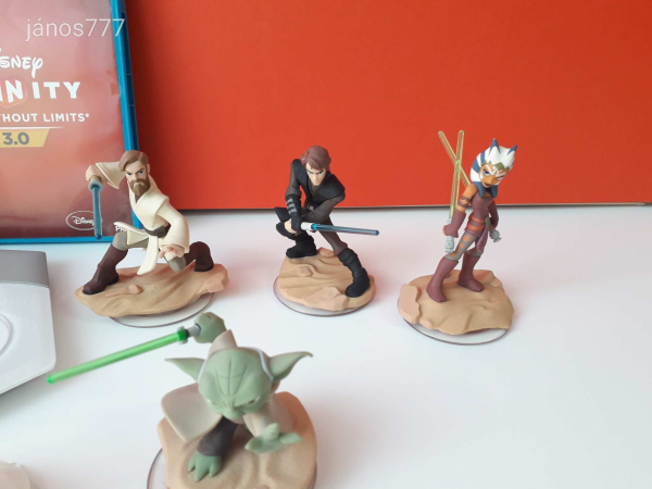 Eredeti Nintendo Wii U Infinity 3.0 konzol játék Star Wars és Mickey Mouse figurákkal + talppal !!