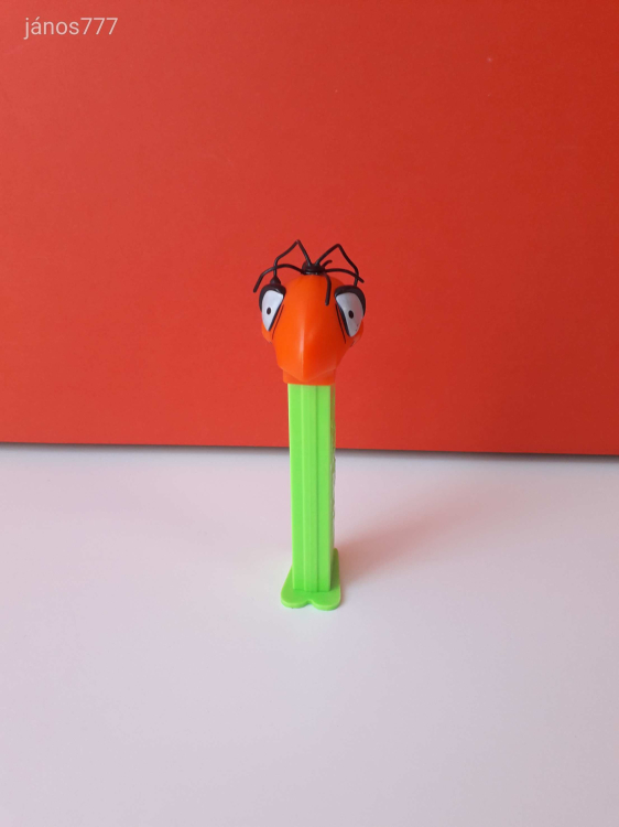 Eredeti PEZ cukorkatartó adagoló Rózsaszín Párduc szereplő Charlie hangya ! 11cm