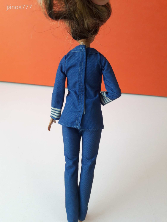 Eredeti Mattel Barbie baba Barbie játékbaba repülőgép PILÓTA baba ! - INDONESIA 2016 / 2011