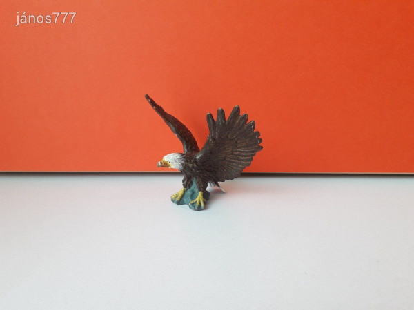 Eredeti Schleich Sas madár állatfigura ! 8,5x10cm ! 2001-es kiadás !! Schleich 16707