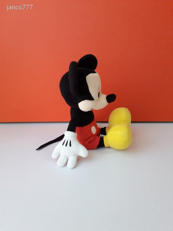 Eredeti Disney Mickey Mouse Miki Egér plüss kabala figura ! 31 cm-es plüssfigura ! EXTRA