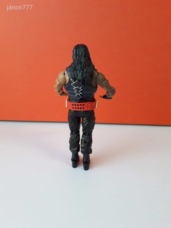 Eredeti Mattel 2011 WWE pankrátor Roman Reigns akciófigura !!! 18cm