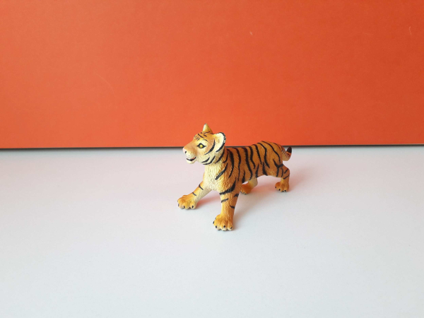 Eredeti Safari ltd Tigris állatfigura ! 13x7cm ! 2003as kidás