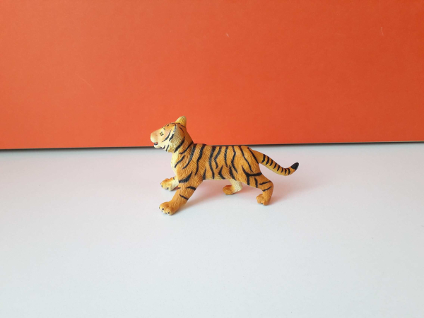 Eredeti Safari ltd Tigris állatfigura ! 13x7cm ! 2003as kidás