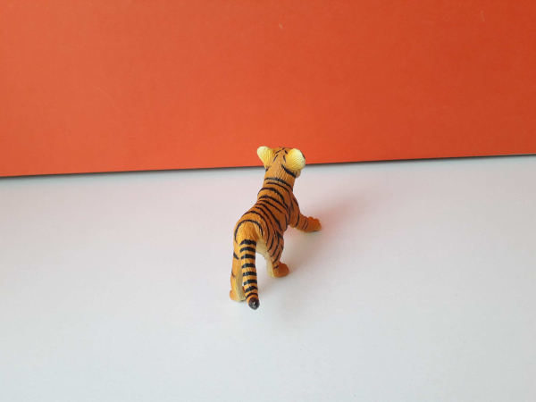 Eredeti Safari ltd Tigris állatfigura ! 13x7cm ! 2003as kidás