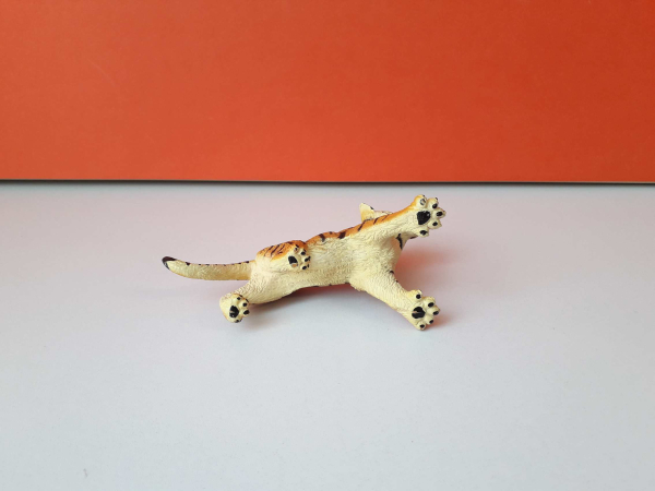 Eredeti Safari ltd Tigris állatfigura ! 13x7cm ! 2003as kidás