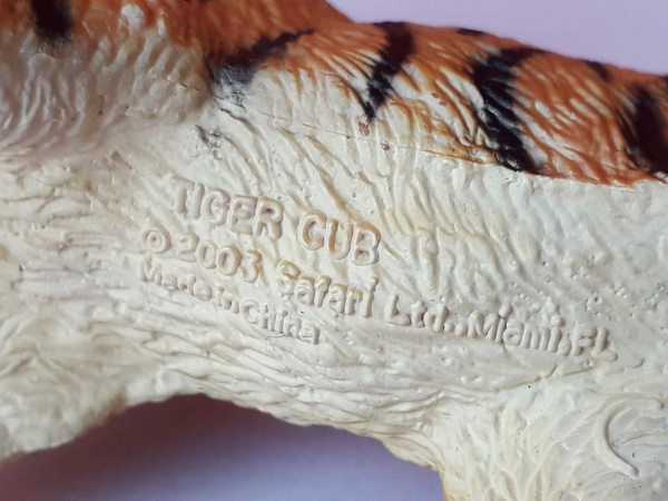 Eredeti Safari ltd Tigris állatfigura ! 13x7cm ! 2003as kidás