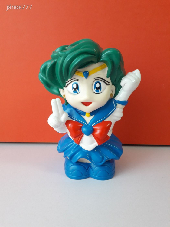 Extra Sailor Moon szereplő manga figura persely !! 20cm