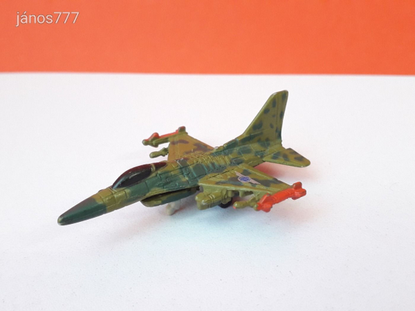 Eredeti Galoob 1992 Micro Machines F-16 Fighting Falcon vadászgép katonai jármű repülő !! Military