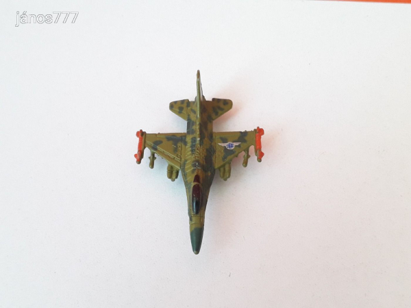 Eredeti Galoob 1992 Micro Machines F-16 Fighting Falcon vadászgép katonai jármű repülő !! Military