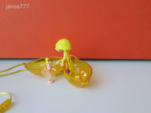 Eredeti Bluebird 2000 Polly Pocket Fruit Surprises Lemon vintage szelence retro játéktér NYAKLÁNC !!