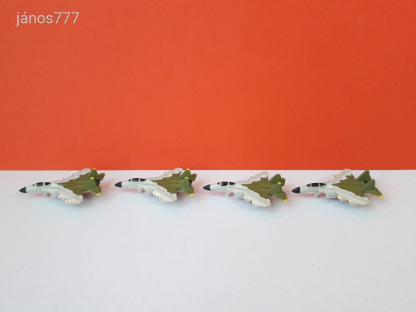 Eredeti Hasbro Micro Machines G.I.Joe Air Squadron 4db vadászgép katonai jármű repülő !! Military