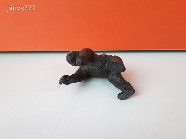 Eredeti Schleich Gorilla nőstény bébivel állatfigura !! 8x7cm ! 2011-es kiadás ! Schleich 14662