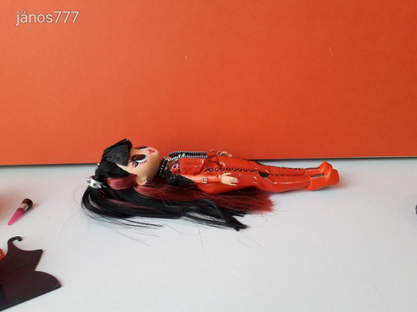 Eredeti MGA L.O.L. Surprise baba !! 25 cm-es LOL baba ! EXTRA !