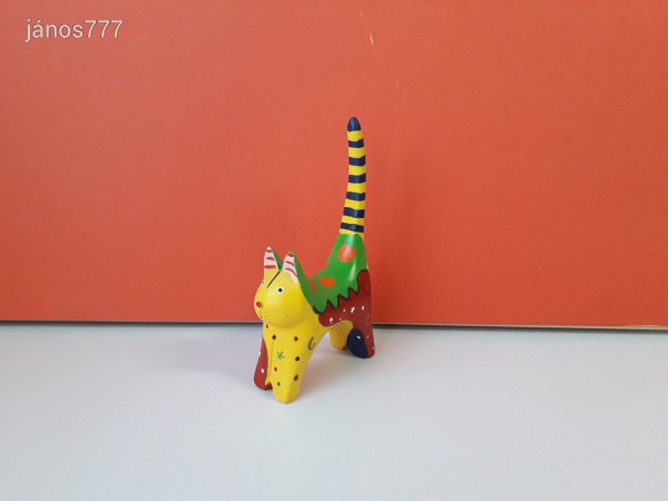 CICA kabala figura 17 cm-es színes macska figura fa dísztárgy !! EXTRA !!!