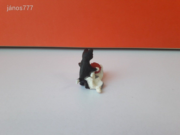 Eredeti Schleich macska cica 2 kiscica állatfigura ! 5,5x4cm ! 2012-es kiadás !! Schleich 13724