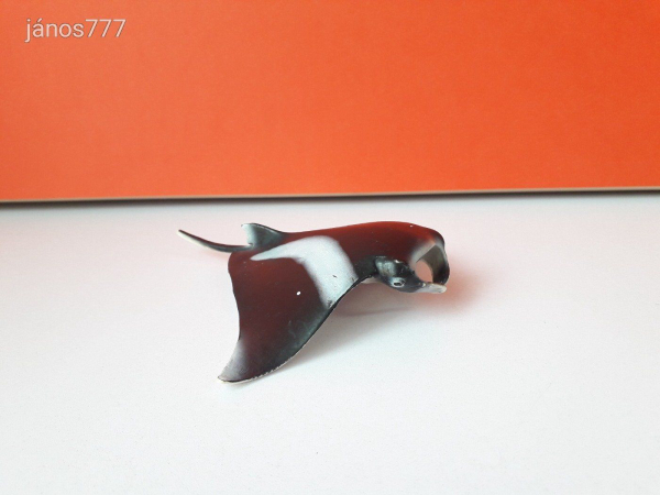 Eredeti Schleich Manta rája állatfigura ! 13x15cm ! 2012-es kiadás !! Schleich 14698