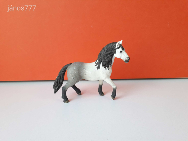 Eredeti Schleich ló Andalúziai csődör állatfigura ! 13,5x11cm ! 2016-os kiadás ! Schleich 13821