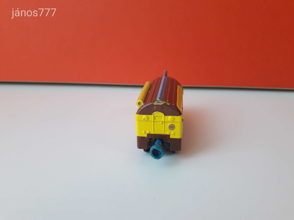 Eredeti Chuggington Pályaudvar Frostini fagylaltos mozdony fém vonat ! 10cm