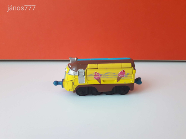 Eredeti Chuggington Pályaudvar Frostini fagylaltos mozdony fém vonat ! 10cm